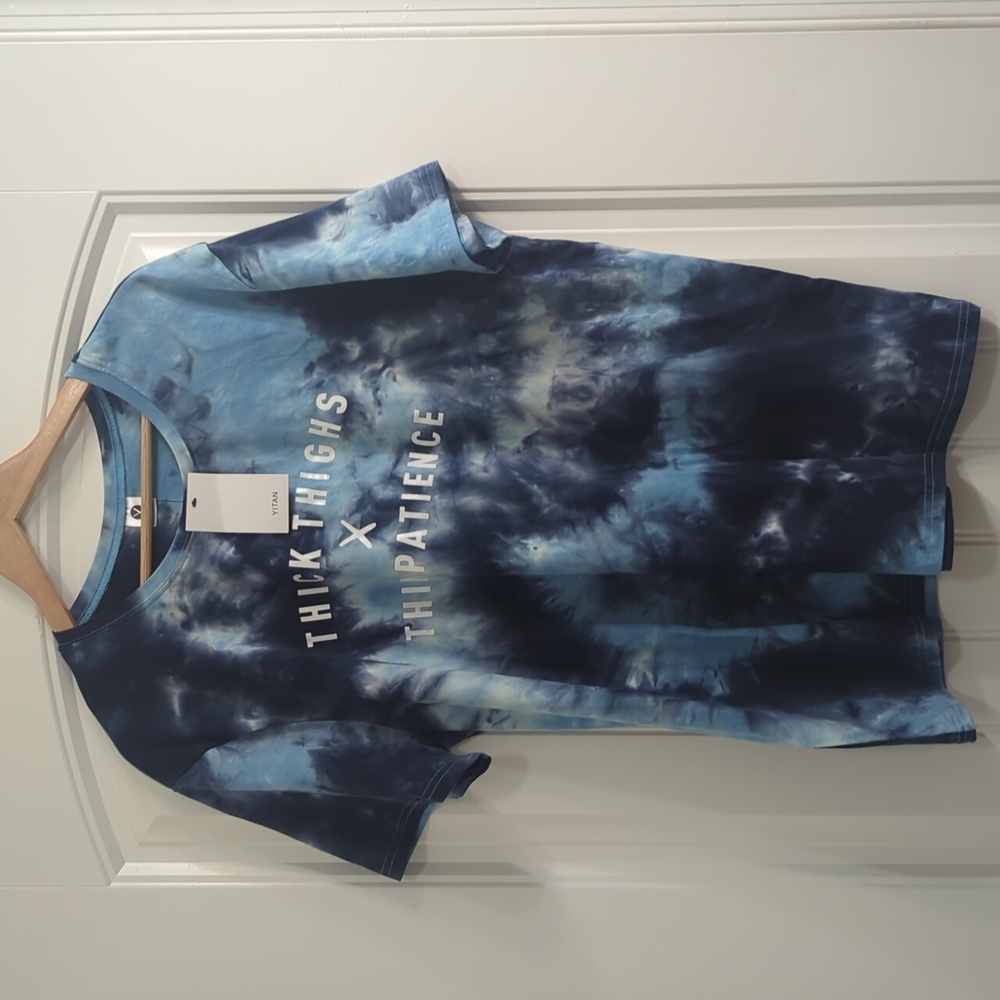 Yitan "Thick Thighs x Thin Patience" T-shirt